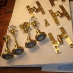 Wedgewood Knob | Olive Knuckle Hinge | Butler Brass